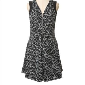 Dex black and white dress with front zipper
